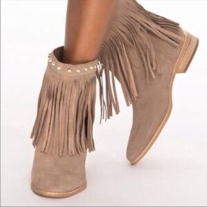 MICHAEL MICHAEL KORS Billy Fringed Ankle Boot Studded Suede Bootie Neutral 6‎